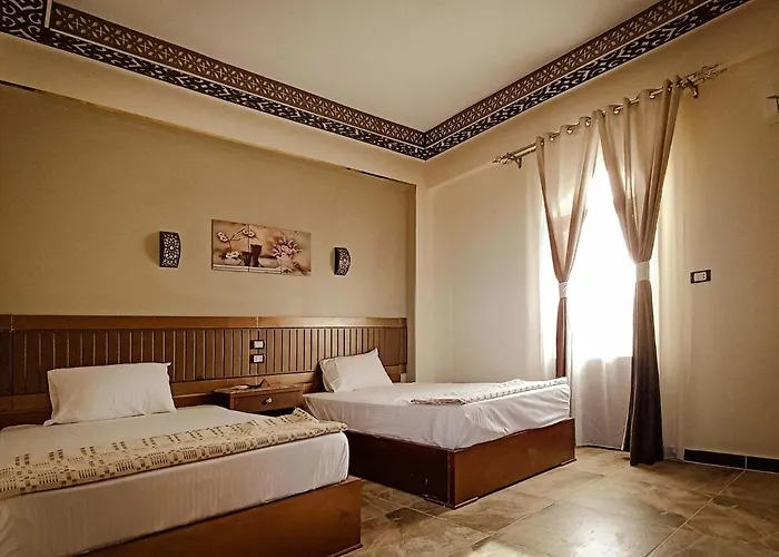 Room In Condo - Dahab Motel - Triple Room 3 - Walking Distance To The Beach *
